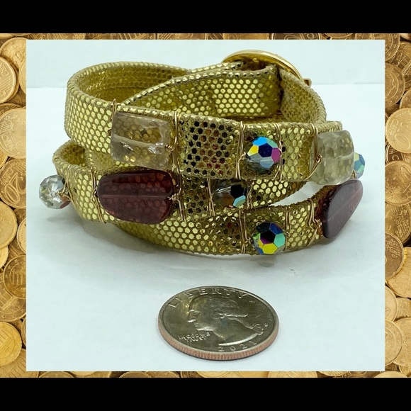 Gold mesh printed leather bejeweled wrap bracelet - Picture 3 of 4